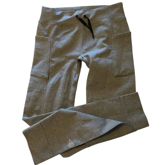 Umbro Girls Grey Leggings 10/12 Skinny Ankle Joggers - Picture 1 of 5